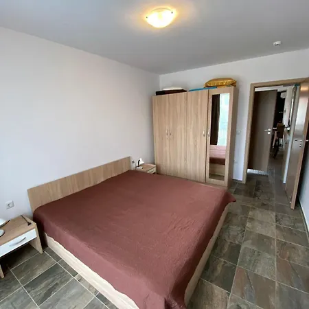 Apartamento елените, с одной спальней Elenite