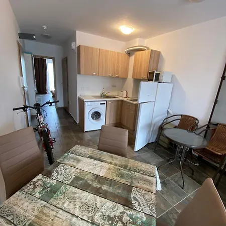 елените, с одной спальней Apartamento